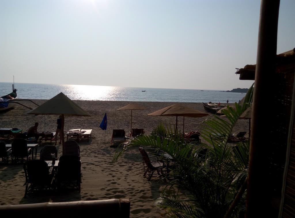 Namaste Beach Huts Hotel Patnem Beach Екстериор снимка