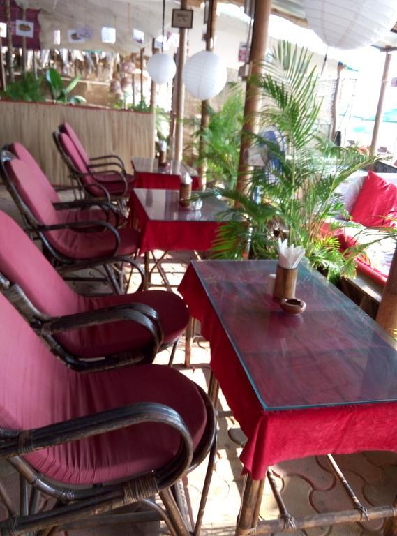 Namaste Beach Huts Hotel Patnem Beach Екстериор снимка